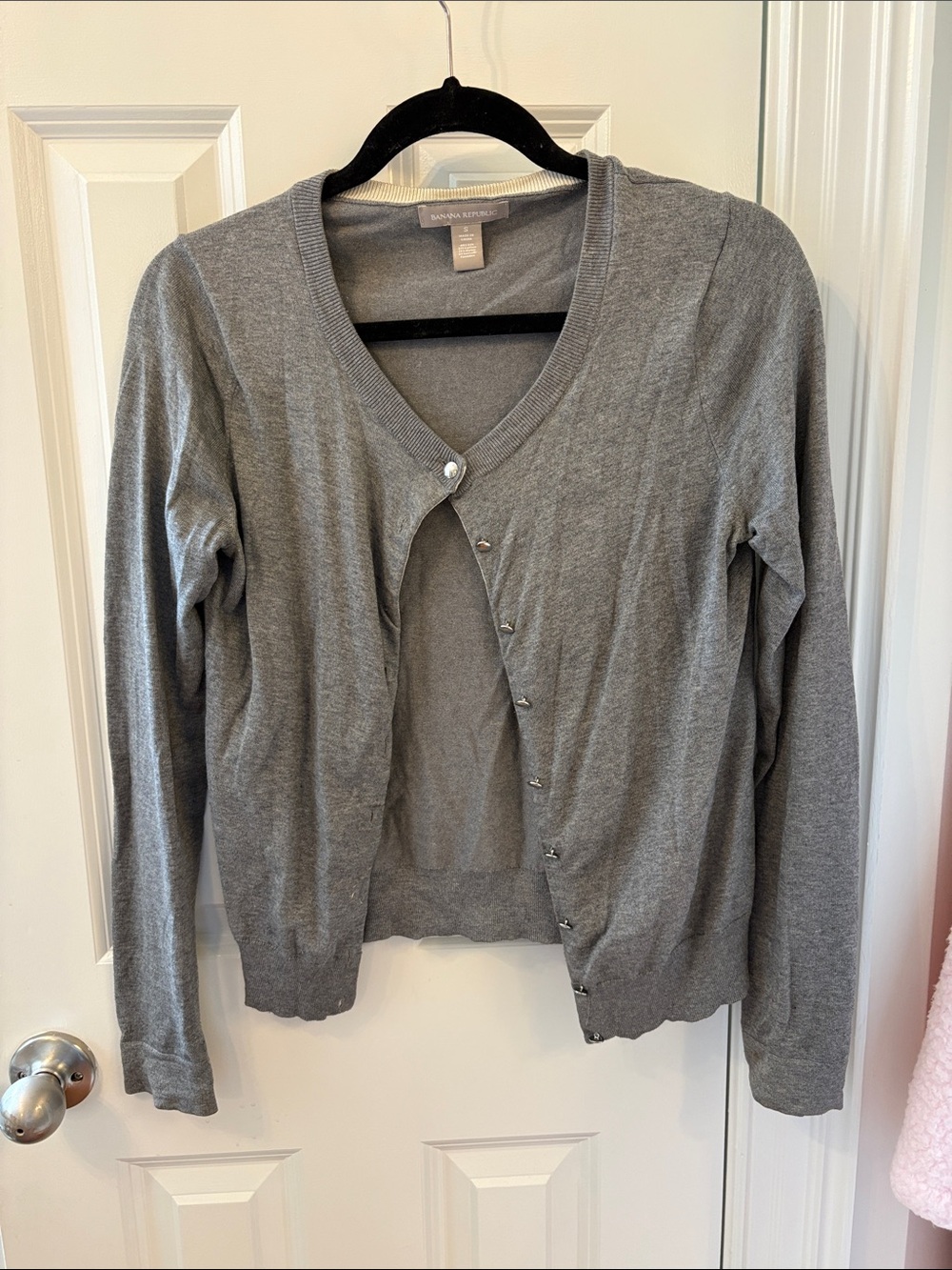 Banana Republic Gray V-Neck Pearl Button Cardigan